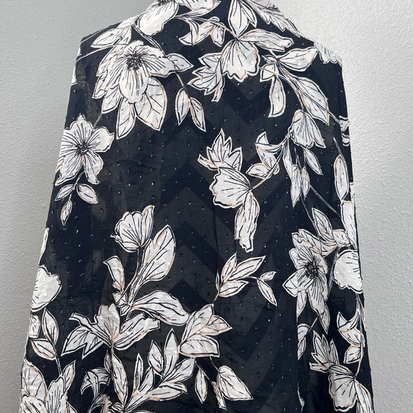 Isaac Mizrahi Live Floral Bloomcore Textured Boho Scarf Wrap Shawl - Picture 8 of 9